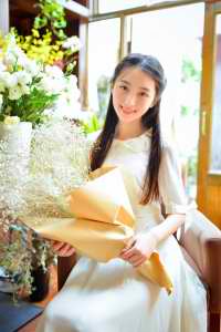 《年轻女教师2》电影